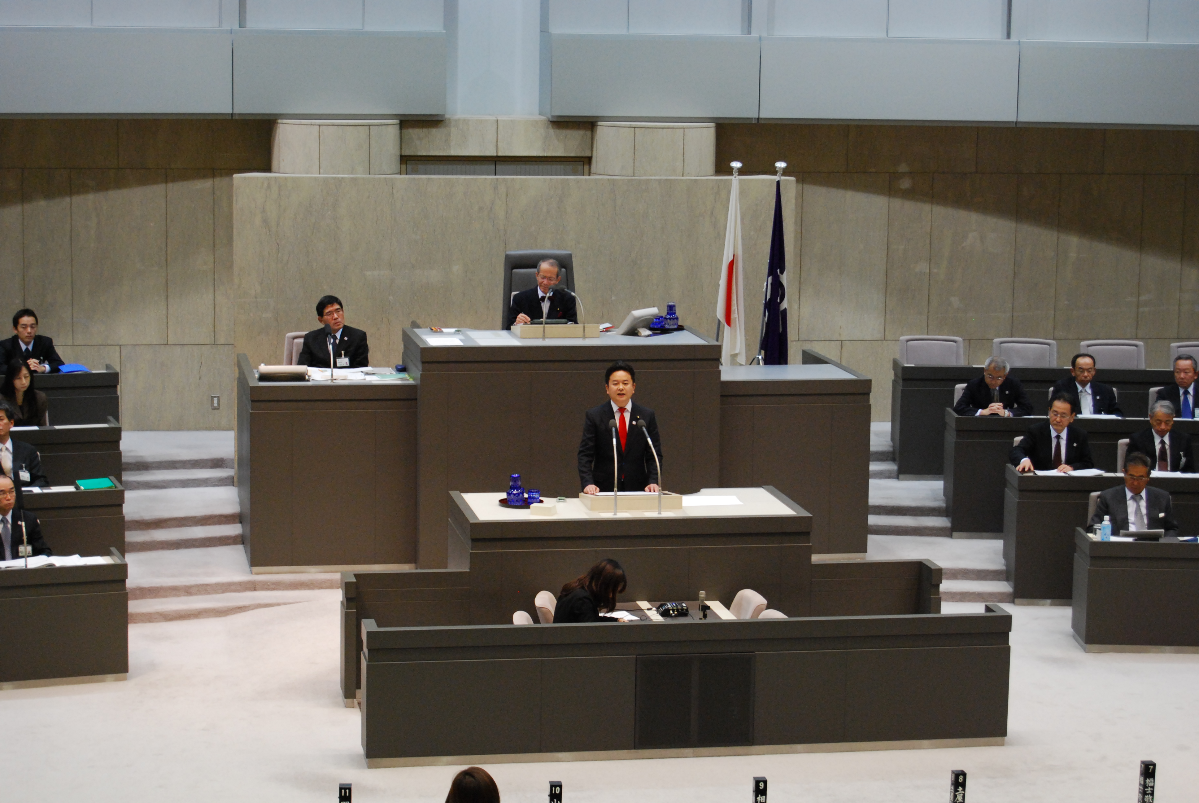 東京都議会で都政の課題に数々の提案